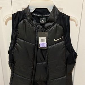 Nike vest